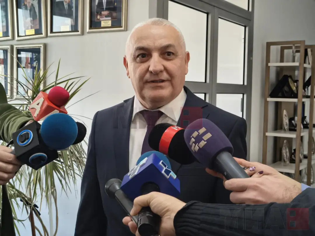 Резултатите се јасни, Анел Фидовски доби седум гласа „за“ и ние ќе го поддржиме, истакна денеска претседателот на Советот на јавни обвинители, Башким Бесим, по денешната седница на Советот на