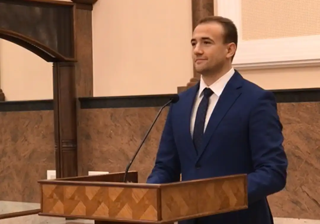 '-Поднесовме околу 220 амандамни преку кои ќе се обидеме да интервенираме и да поправиме нешто што се уште може да се поправи. Поднесовме голем број суштински амaндмaни во сферата на енергети