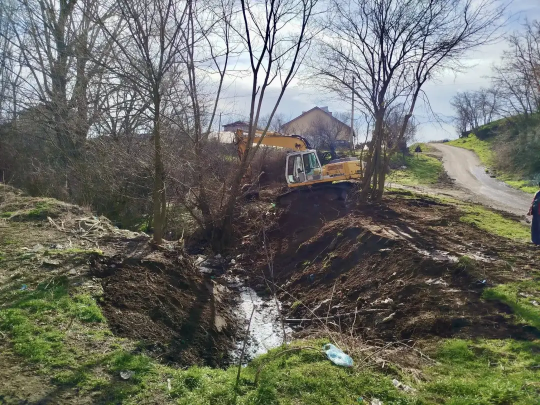 речно корито дива депонија во пробиштипско
