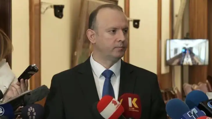 Parliament Speaker Afrim Gashi during Thursday’s press briefing, said that interpellation motions submitted against First Deputy PM Izet Mexhiti, Deputy PM and Minister of Community Relations