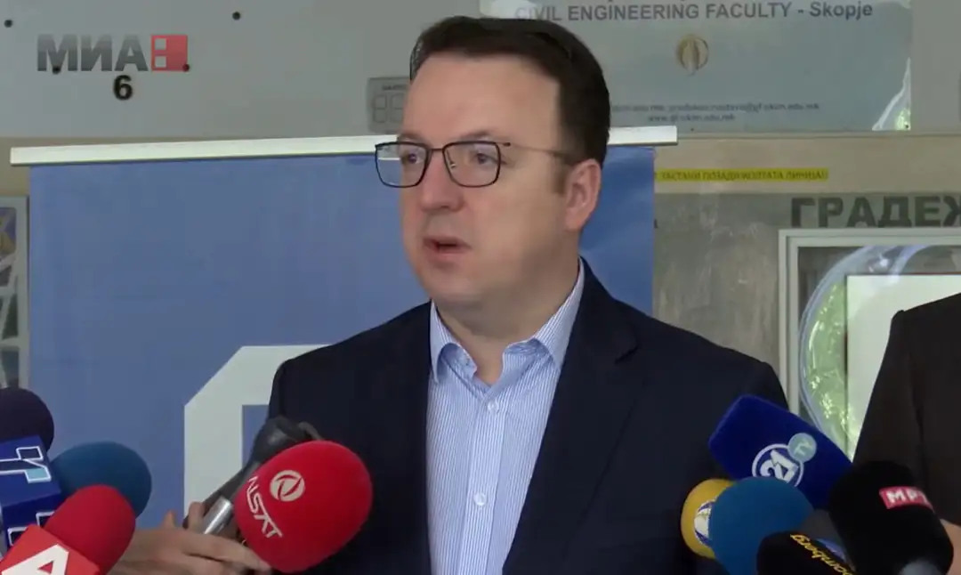 Изјава за медиуми на министерот за транспорт Александар Николоски, пред трибината „Развој како услов за опстанок на македонското градежништво”, во организација на Градежниот факултет.