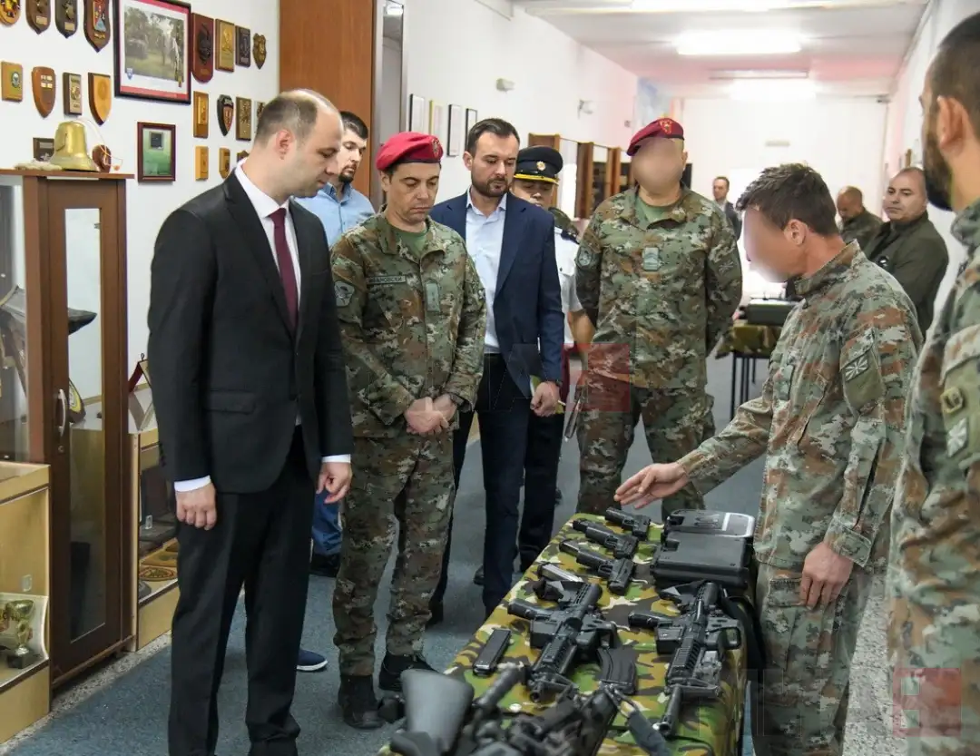 Мисајловски во посета на баталјонот за Специјални сили – Волци