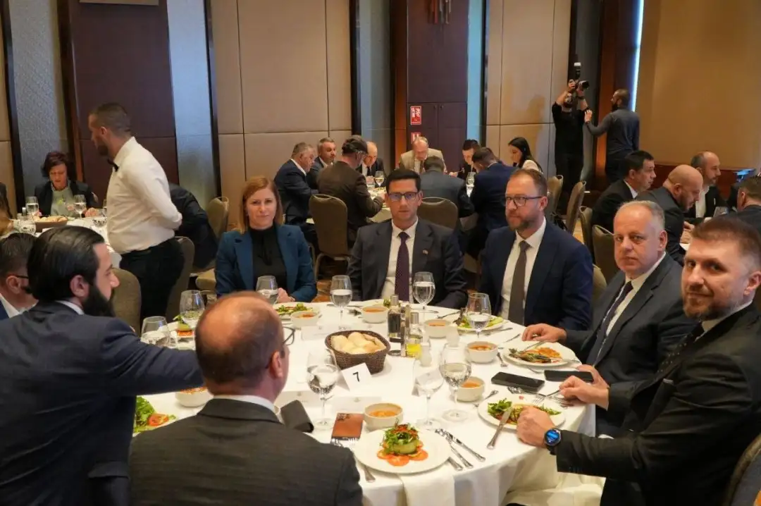 Велигденски ручек Мицкоски