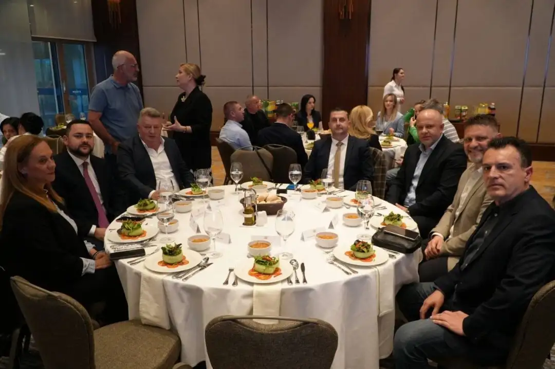 Велигденски ручек Мицкоски