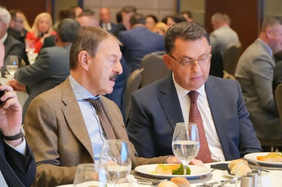 Велигденски ручек Мицкоски