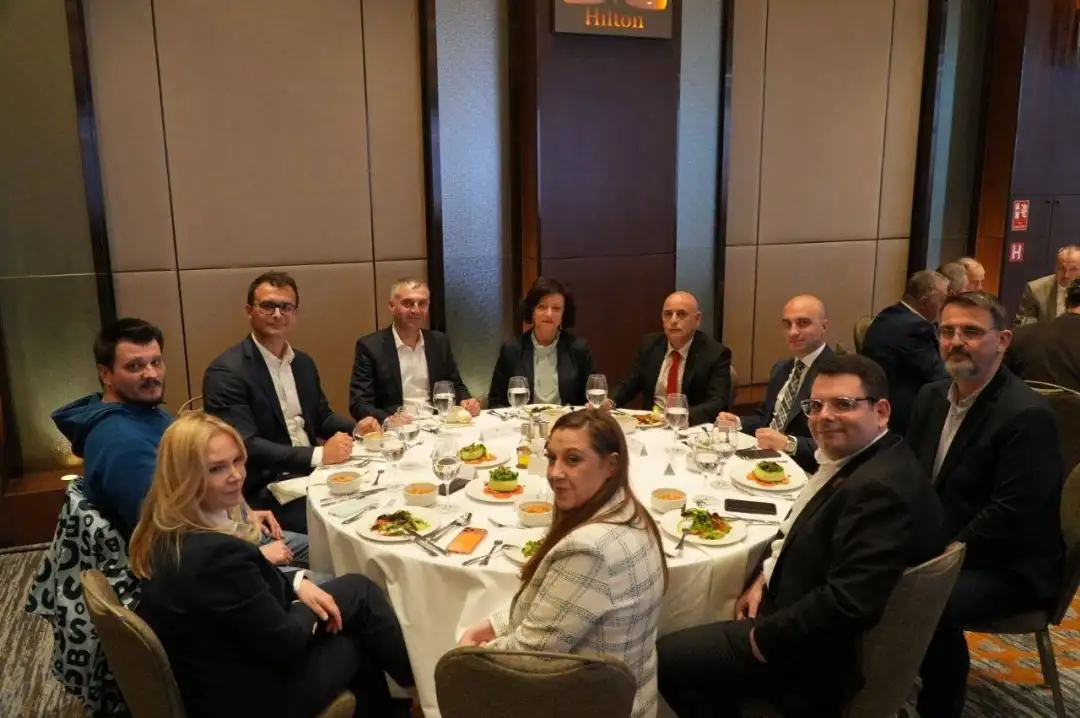 Велигденски ручек Мицкоски