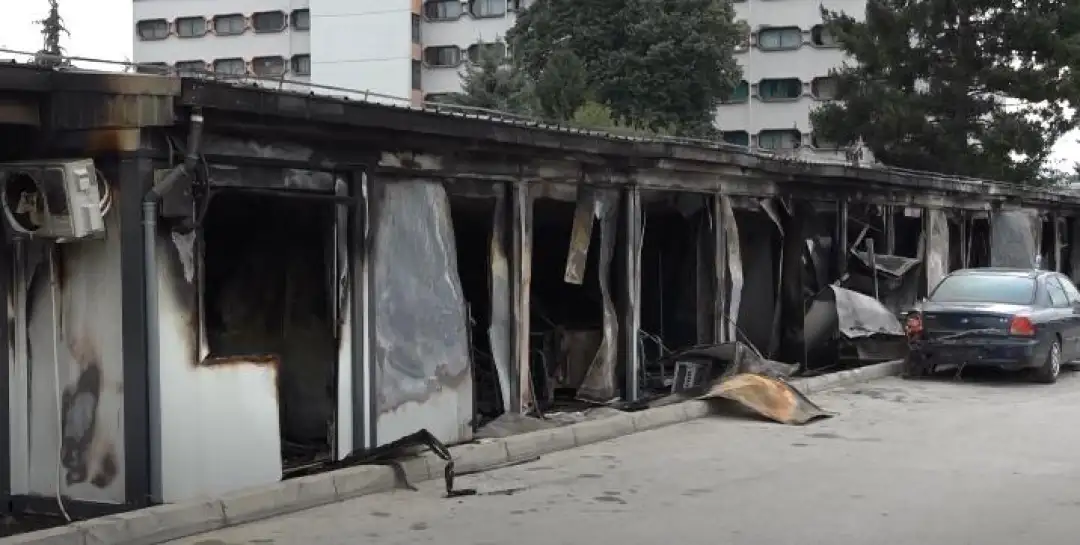 Тетово, модуларна болница, пожар Министерот за здравство Азир Алиу денеска ќе го означи почетокот на изградбата на „Меморијален парк за жртвите од пожарот во модуларната болница - Тетово“, во знак на трајно сеќавање и почит