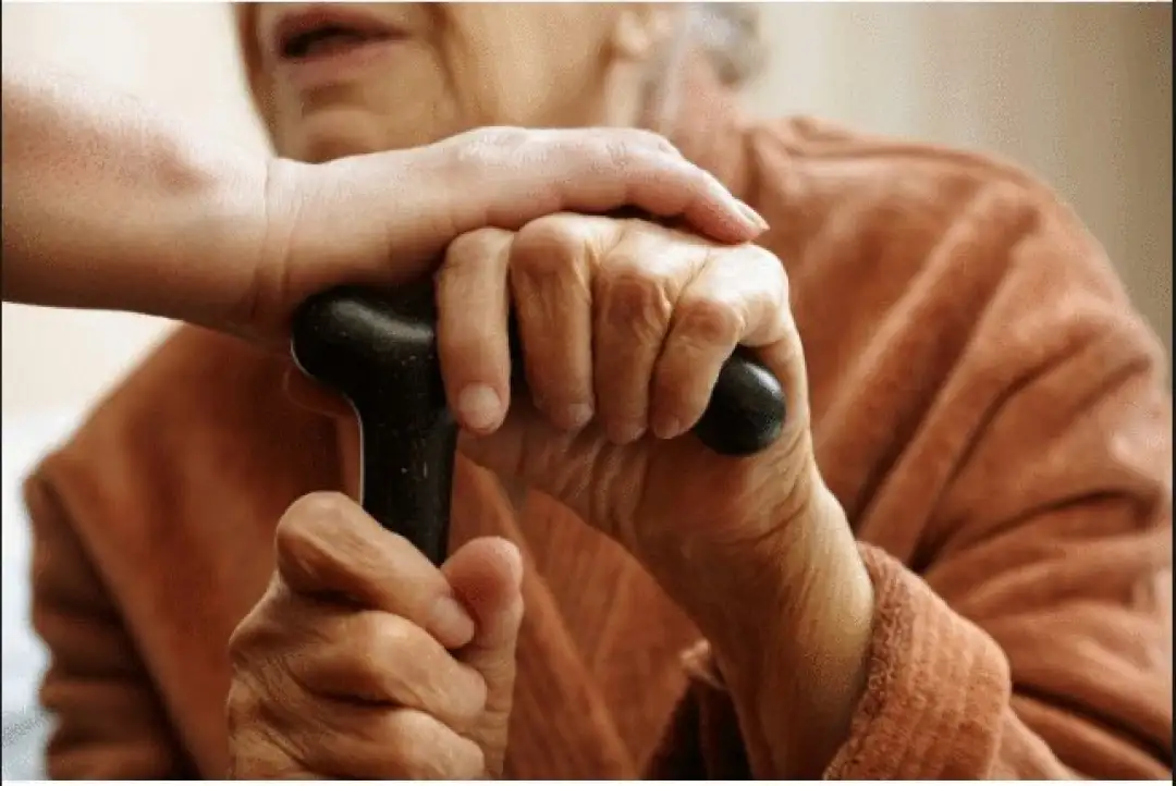 Црвениот крст на Град Скопје од денеска до 20 ноември ја одбележува Неделата на грижа за стари лица, која ќе се организира преку социјалниот сервис „Дневен центар за стари лица и центар за да