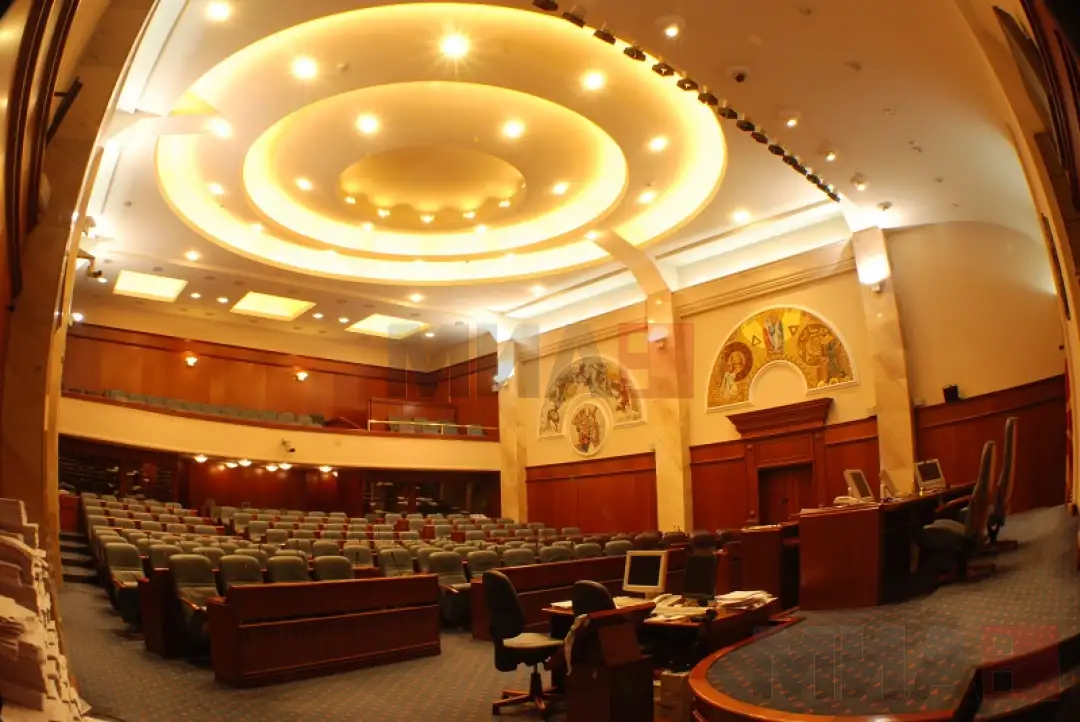 Собранието утре ќе ја продолжи 64-тата седница во чии рамки втор ден расправаше по првата точка од дневниот ред -  Предлог-одлуката за разрешување на пратеникот Фадил Зендели од Движење Беса