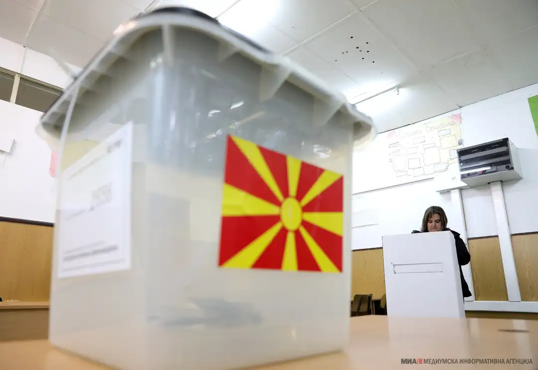 СДСМ и БЕСА вчера формираа предизборна коалиција, и заеднички ќе настапат на превдремените парламентарни избори на 12 април, со што за првпат се формираше предизборна коалиција на македонска 