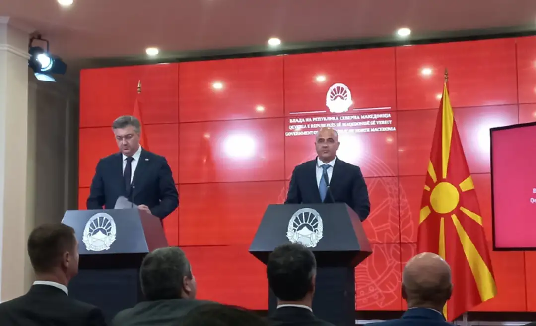 Прес-конференција на премиерот Димитар Ковачевски и неговиот хрватски колега Андреј Пленковиќ кој е во официјална посета на Северна Македонија.