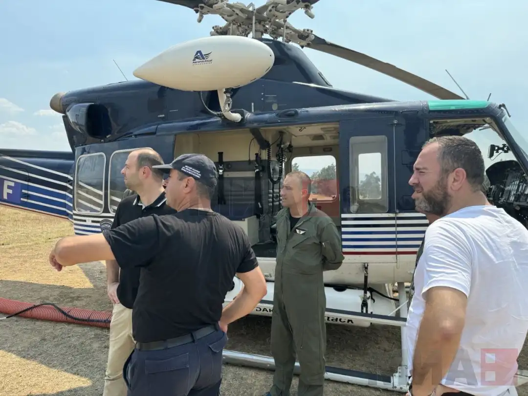 Minister of Interior Panche Toshkovski and Minister of Defence Vlado Misajlovski alongside the head of the Crisis Management Center (CMC) Stojance Angelov visited on Sunday the Negotino regio