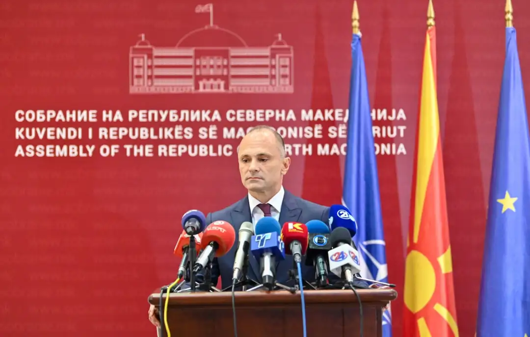 The decoupling of North Macedonia and Albania is a heavy defeat for the Government’s policies on the country's European integration, said SDSM leader Venko Filipche at a press conference on T