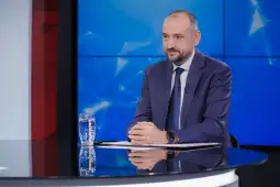 Elections will be held in the regular slot, the party and the coalition share the same position, SDSM vice-president and Deputy PM for Economic Affairs Fatmir Bytyqi said Tuesday. 
