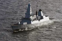 Британското Министерство за одбрана ги демантираше тврдењата на руската Влада дека  во Црно море биле истрелани предупредувачки истрели врз брод-разурнувач на британската кралска морнарица, ј