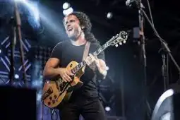 Охридскиот џез гитарист Владимир Четкар ја почнува својата мини турнеја во Соединетите Американски Држави.