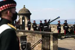 epa09141640 A handout photo made available by the British Ministry of defense shows  a single round of a gun salute that was fired at 1500, followed by a single round at 1501 to begin and end the National Minute Silence immediately before the funeral service of Britain's Prince Philip, The Duke of Edinburgh, at Edinburgh Castle in Edinburgh, Scotland, Britain, 17 April 2021. The Armed Forces conducted a Ceremonial Gun Fire at nine locations to begin and end the National Minute Silence immediately before the funeral service.  Britain's Prince Philip, the Duke of Edinburgh, has died on 09 April 2021 aged 99 and his funeral will take place in Windsor on 17 April.  EPA-EFE/CPL NATHAN TANUKU RLC / MOD / HANDOUT MANDATORY CREDIT HANDOUT EDITORIAL USE ONLY/NO SALES