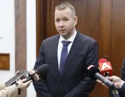 Ако процесот се базира на мерит систем, Северна Македонија и останатите земји од регионот заслужуваат да станат полноправни членки на Европската унија, смета Жолт Бунфорт, специјален претстав