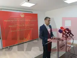 Министерот за труд и социјална политика во техничката Влада, Ѓоко Велковски денеска изнесе тврдења за злоупотреби на системот за социјална заштита со кои, според првичните информации, на  225