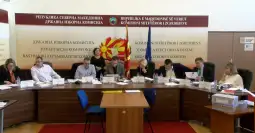 ДИК ги одби сите 57 приговори за првиот круг од локалните избори Државната изборна комисија денеска ги одби сите 57 приговори, поднесени за првиот круг од локалните избори. Триесет и седум од нив се однесуваат на постапката за утврдување и сумирање резулта