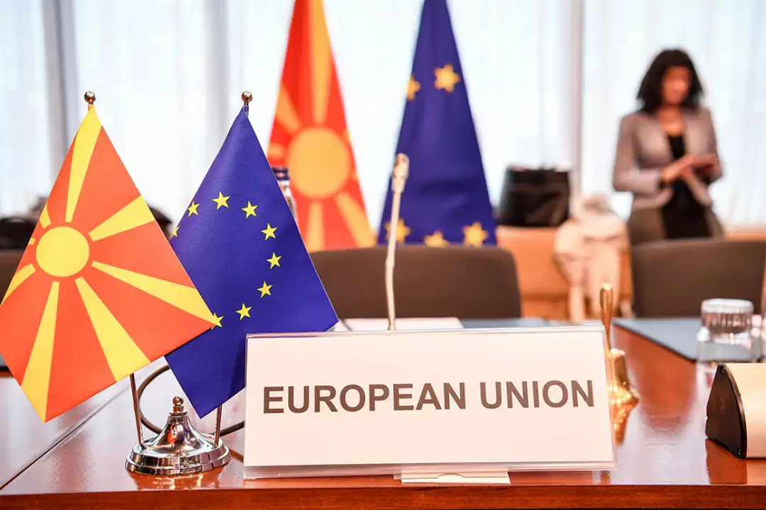 Постигнат е консензус во ЕУ за одлука за почнување преговори со Република Северна Македонија – безусловна и со барање  за одржување на првата меѓувладина конференција веднаш по одобрување на 
