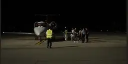 Првата група македонски државјани кои побараа евакуација од територијата на Израел, синоќа пристигнаа на скопскиот аеродром, објави министерот за надворешни работи Тимчо Муцунски на социјални