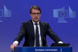 Свесни за загриженоста што ја изразија транспортните оператори од Западниот Балкан. Внимателно ја следиме ситуацијата и во контакт сме со нашите партнери во регионот. Во средата оваа недела с