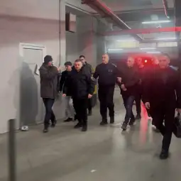 ОЈО - Скопје предложи куќен притвор и одземање патна исправа за Груби Основното јавно обвинителство - Скопје предложи замена на мерката притвор со мерка куќен притвор и одземање на патна исправа, имајќи го во предвид фактот во најголем дел се обезбедени доказит