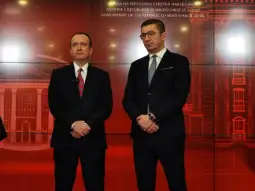 Përfundoi takimi Mickoski - Taravari, bisedimet do të vazhdojnë Përfundoi takimi mes kryeministrit, Hristijan Mickoski dhe ministrit të Shëndetësisë dhe lider i krahut të Aleancës së Shqiptarëve, Arben Taravari, i cili, siç informojnë nga Qeveria për medi