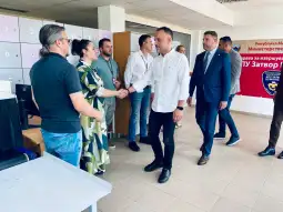 Заменик претседателот на Владата задолжен за политики за добро владеење Арбен Фетаи, денеска го посети Затворот во Куманово, каде што беше пречекан од директорот на Управата за извршување на