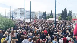 Илјадници граѓани на сите возрасти, масовно протестираа во центарот на Атина поради железничката несреќа кај Темпи во февруари 2023 година, барајќи правда за 57-те жртви, откако во јавноста и