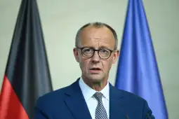 Германскиот канцелар Фридрих Мерц уште еднаш ги урна надежите на Украина за брз влез во Европската Унија, предупредувајќи дека процесот може да трае со години, јави ДПА.