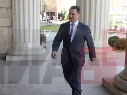 Министерството за правда најави дека во наредниот период ќе поднесе нови барања за екстрадиција на поранешниот премиер Никола Груевски, кој е осуден и обвинет за неколку случаи, а престојува 