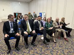 Минчев, Јавната администрација 2