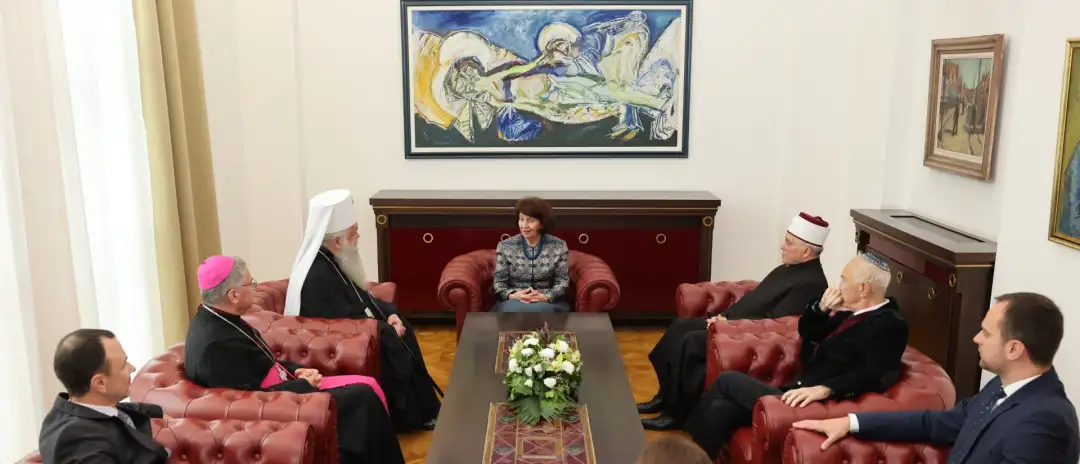 Сиљановска Давкова со поглаварите и претставниците на верските заедници