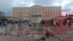 штрајк со глад татко на загинат Атина