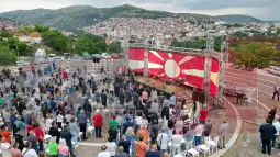 Во рамки на акцијата „Ова е Македонија за сите“, ВМРО-ДПМНЕ вечерва во Велес организираше трибина на тема „Развојни политики за стабилна економија“.