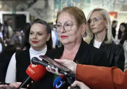 Таканаречениот „Концепт“ што го нуди МОН е донесен на целосно нетранспарентен начин, без консултација ниту со Институтот или други високошколски установи, ниту со научната и професионалната ј