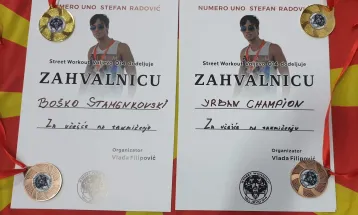 Два златни и два бронзени медали за Стаменковски од „Стрит воркаут“ турнир во Ваљево
