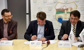 Шилегов и Војцехович ја потпишаа Париската декларација за ставање крај на епидемијата на ХИВ