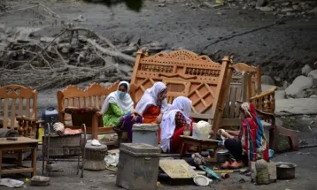 Најмалку 57 лица загинаа во лавини во пакистанскиот дел на Кашмир