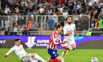 Валверде суспендиран на еден натпревар за црвениот картон во шпанскиот Суперкуп