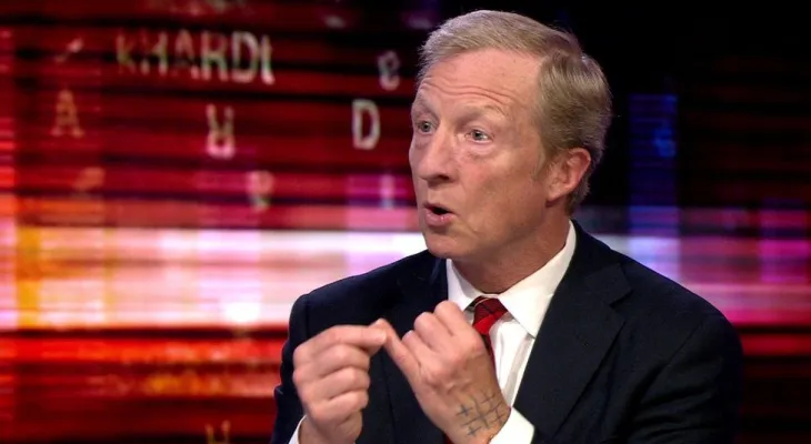 Чуден симбол на раката на демократски кандидат за претседател на САД