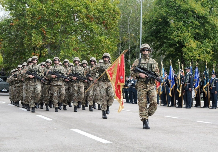 Црна Гора: Нов повик за доброволно служење воен рок