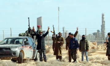 Силите на Хафтар се заканија со напад на цивилни авиони над Триполи