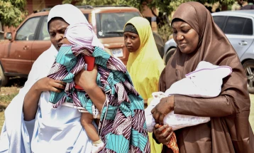 Во Нигерија речиси 60.000 бегалци од Камерун