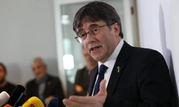 Белгија го суспендира барањето за екстрадиција на Пуџдемон во Шпанија