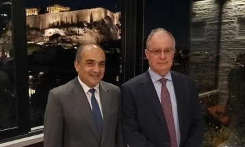 Претседателот на кипарскиот Парламент е во самоизолација по посетата на Атина