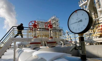 Постигнат договор во ОПЕК за намалување на дневното производство на нафта