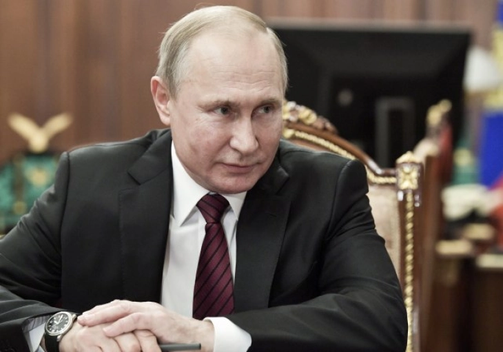 Путин: При промена на Уставот не треба да се изгуби ништо